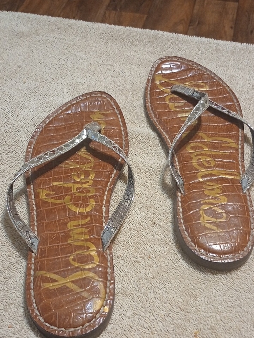 Sam Edelman Silver Metallic Strap Brown Footbed Sandals - Picture 7 of 7